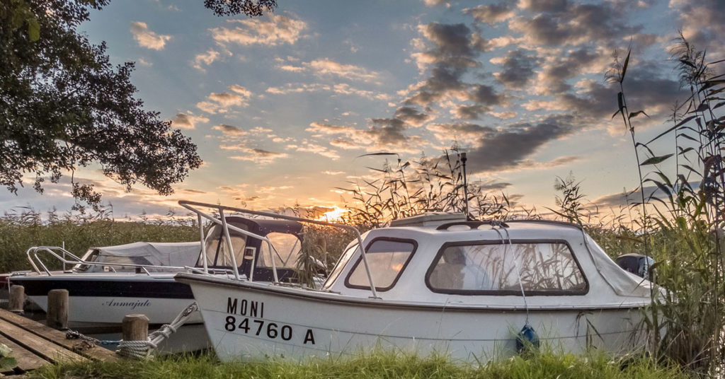 Sonnenuntergang. Irgendwo in der Mecklenburgischen Seenplatte